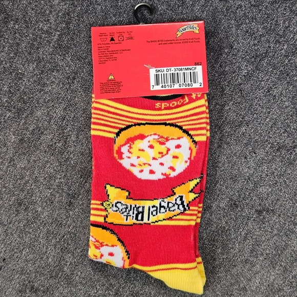 Bagel‎ Bites Crew Socks Fits Mens Shoe Size 6-12 Red Yellow Pizza Pattern - Picture 3 of 4